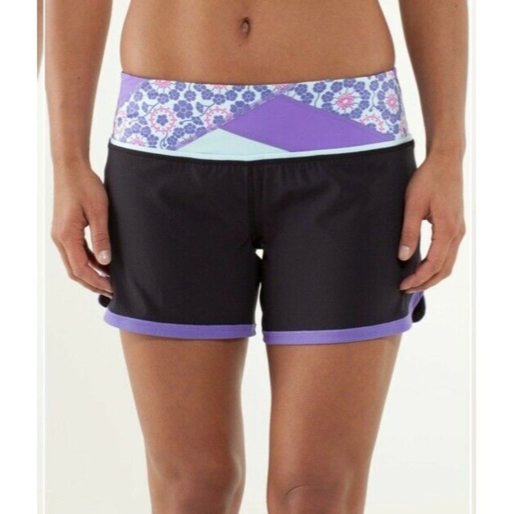 Lululemon Groovy Run Shorts Size 6 Black / Quilt Summer13 5 / Power Purple Sz 6
